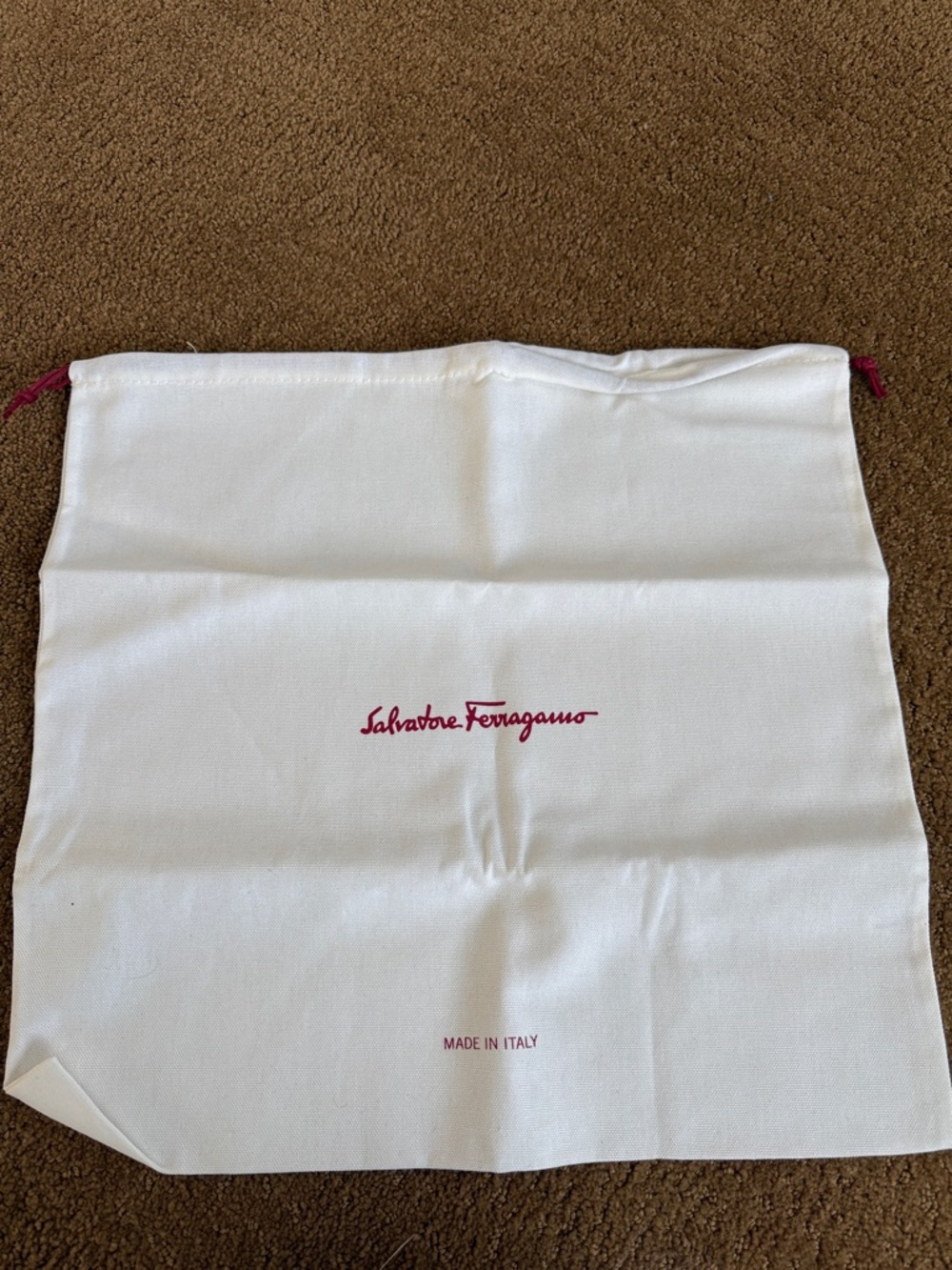 Salvatore Ferragamo White Cotton Drawstring Bag with Burgundy Logo